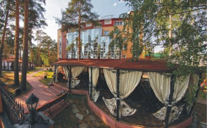 Park-Hotel - Территория